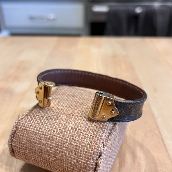 LOUIS VUITTON Women’s Spirit Bracelet Brown — Authentic & Gently Used - Picture 2 of 5